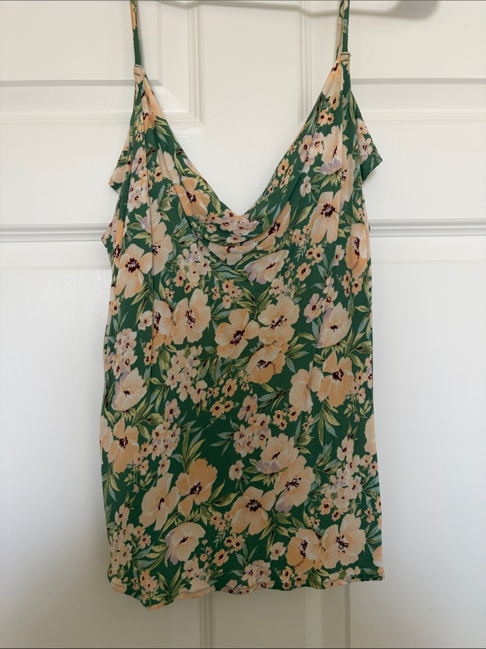 American Eagle Outfitters Green Floral top